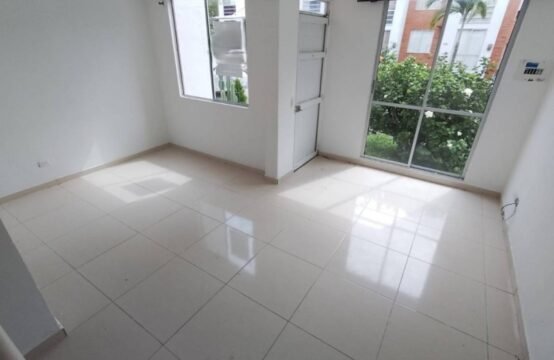 Casa de 2 niveles sector Galicia