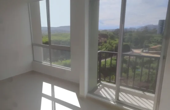 Apartamento piso 9  Via Condina